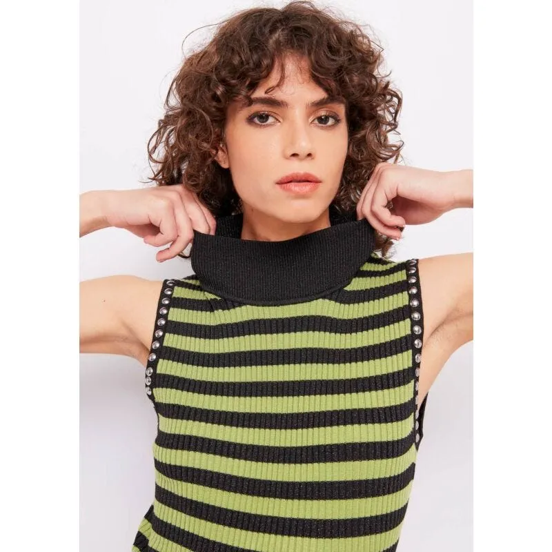 Top a righe con borchie