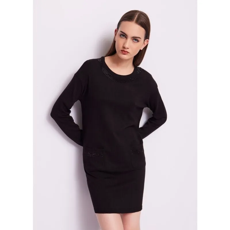 Abito nero in maglia con strass