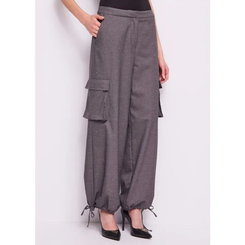 Pantaloni cargo con strass