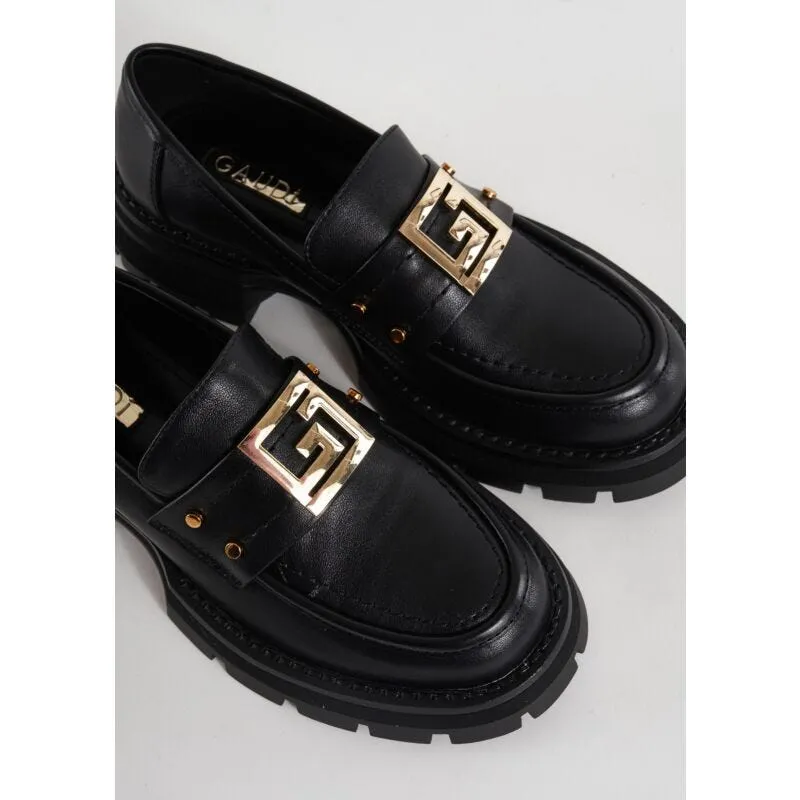 Mocassini in pelle con borchie