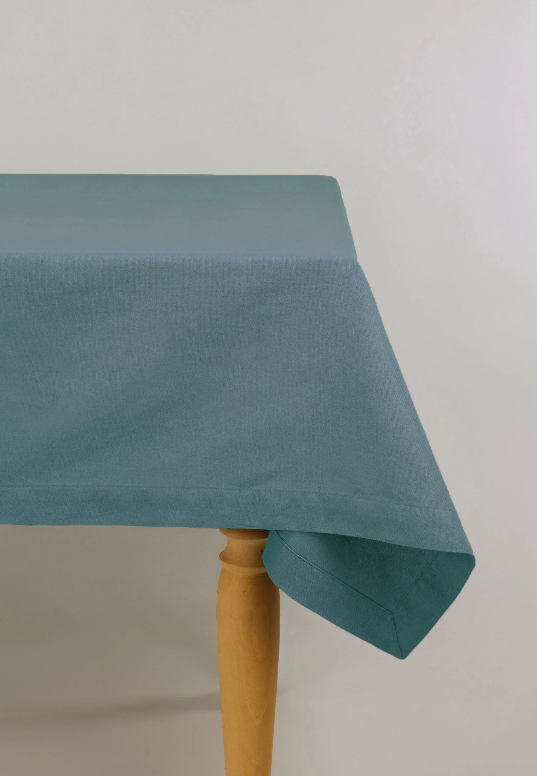 Tovaglia 6p 140x180 Cavalieri mod. Panama tinta unita