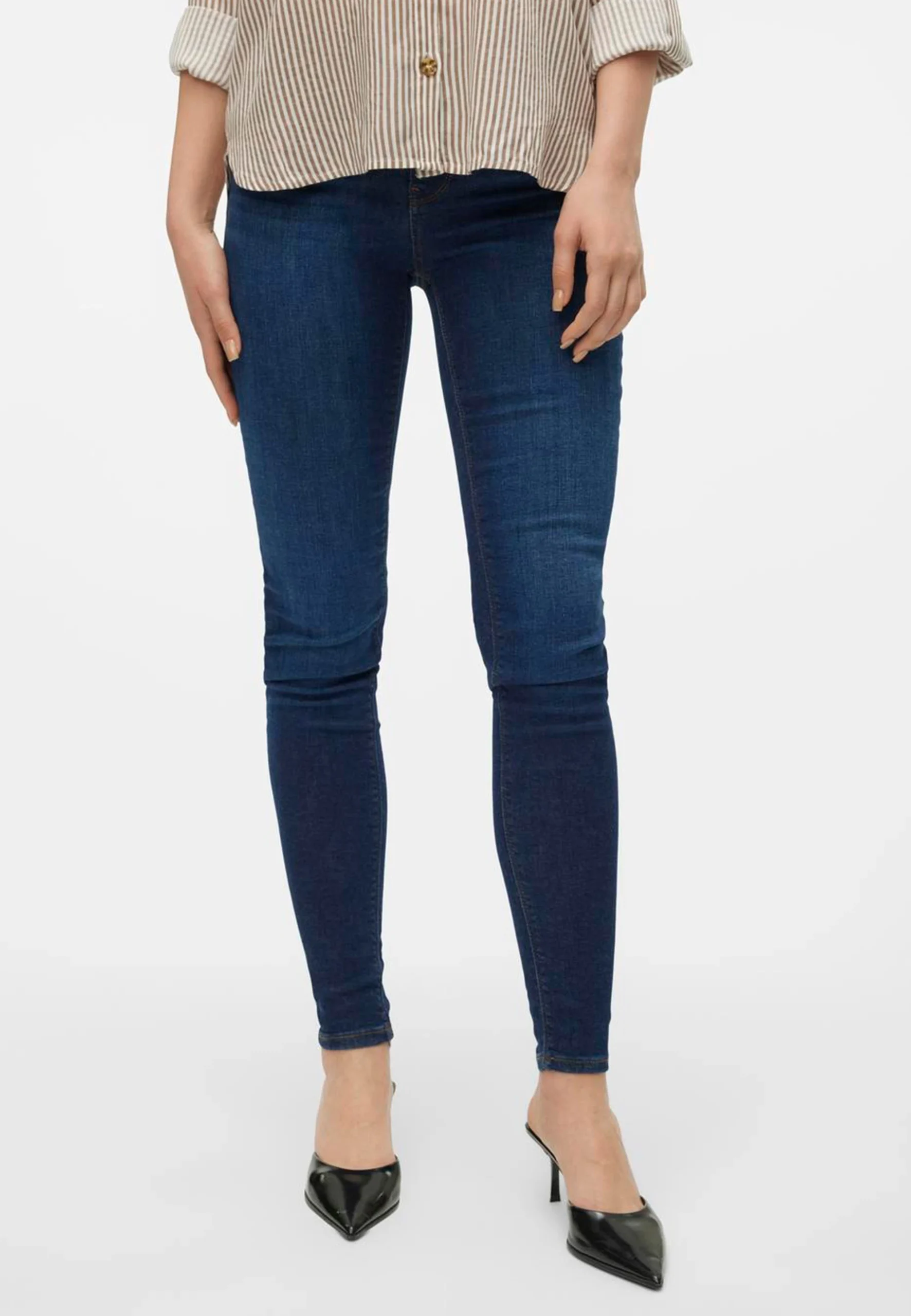Jeans mid rise slim mod. Lux Vero Moda