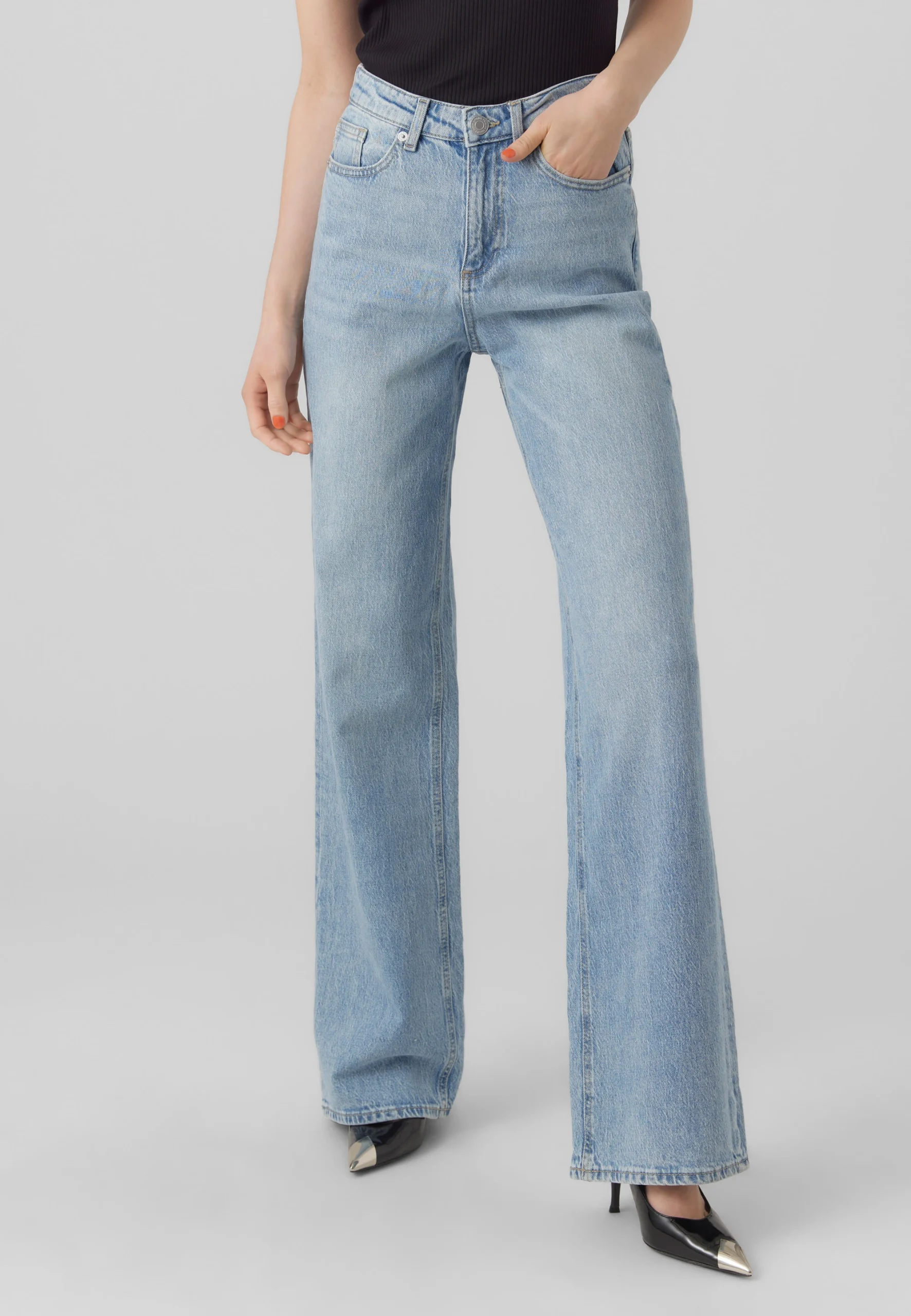 Jeans dritto Vero Moda mod.Tessa art.10283858 donna
