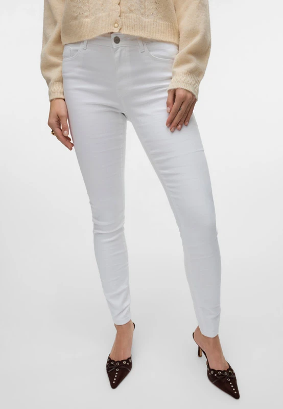 Jeans donna mom fit mod.Kyla Vero Moda art.10322783