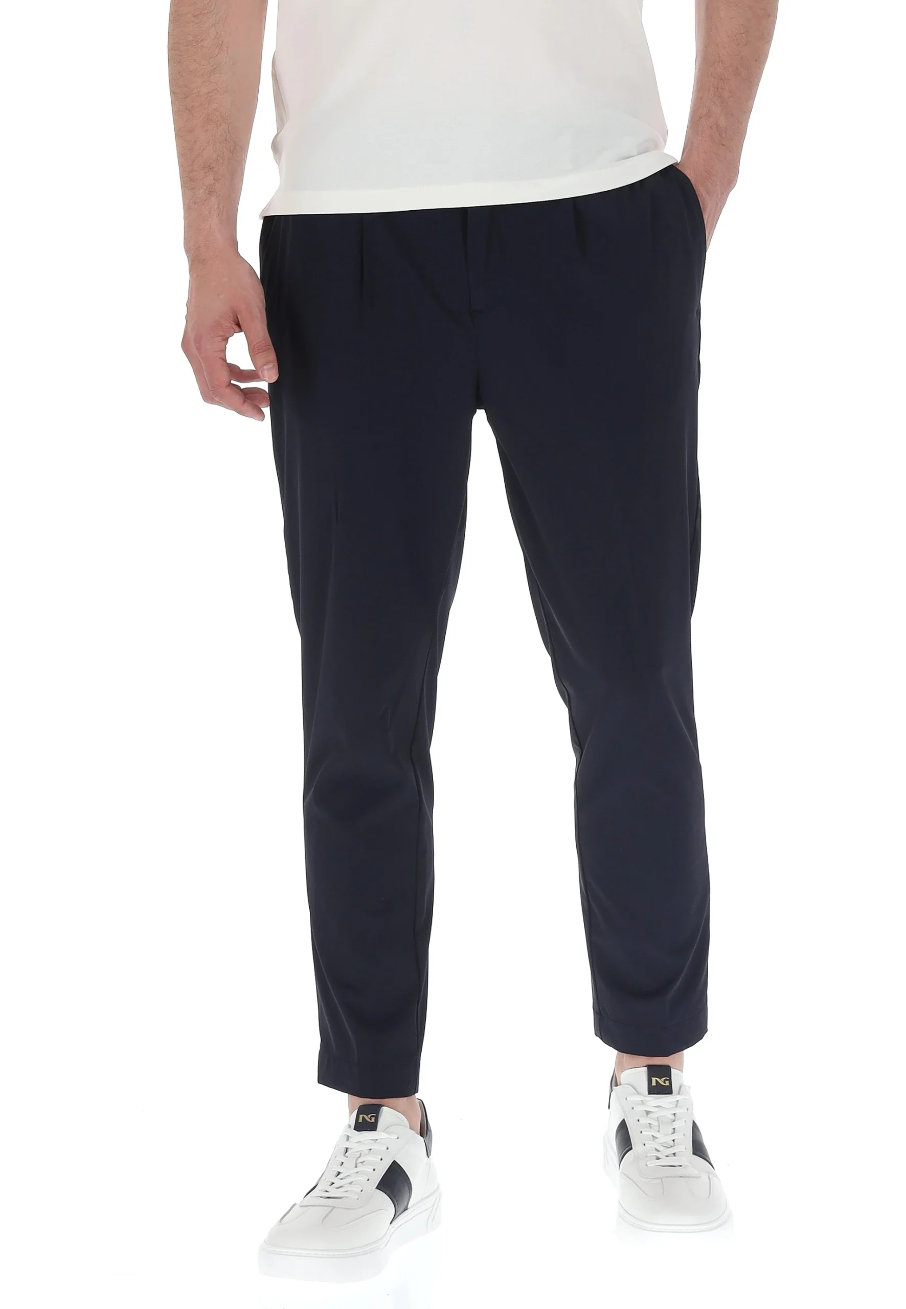 Pantalone chino in tessuto tecnico con coulisse interna art. MK895120