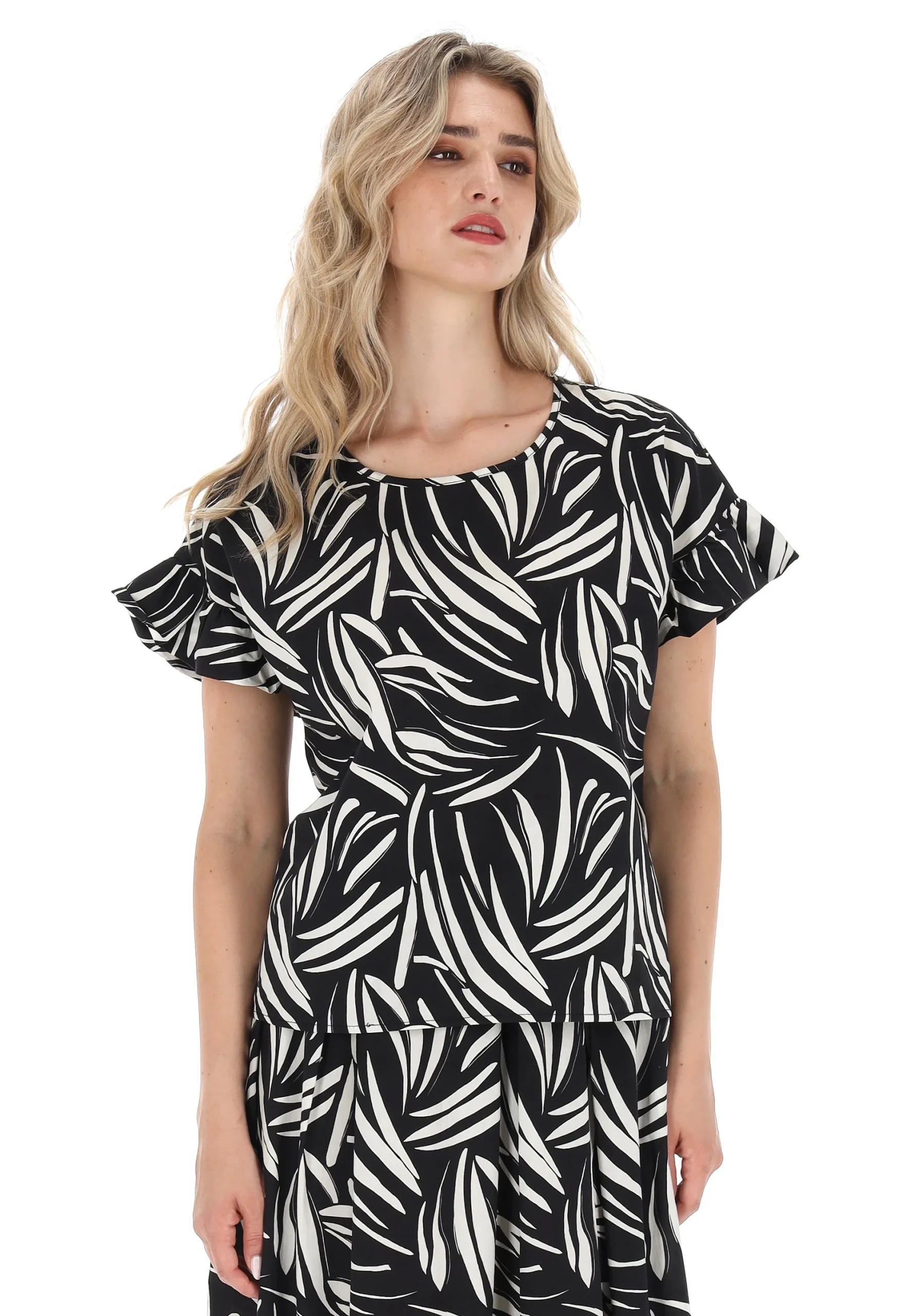 Blusa in cotone stampata manica corta con rouches manica