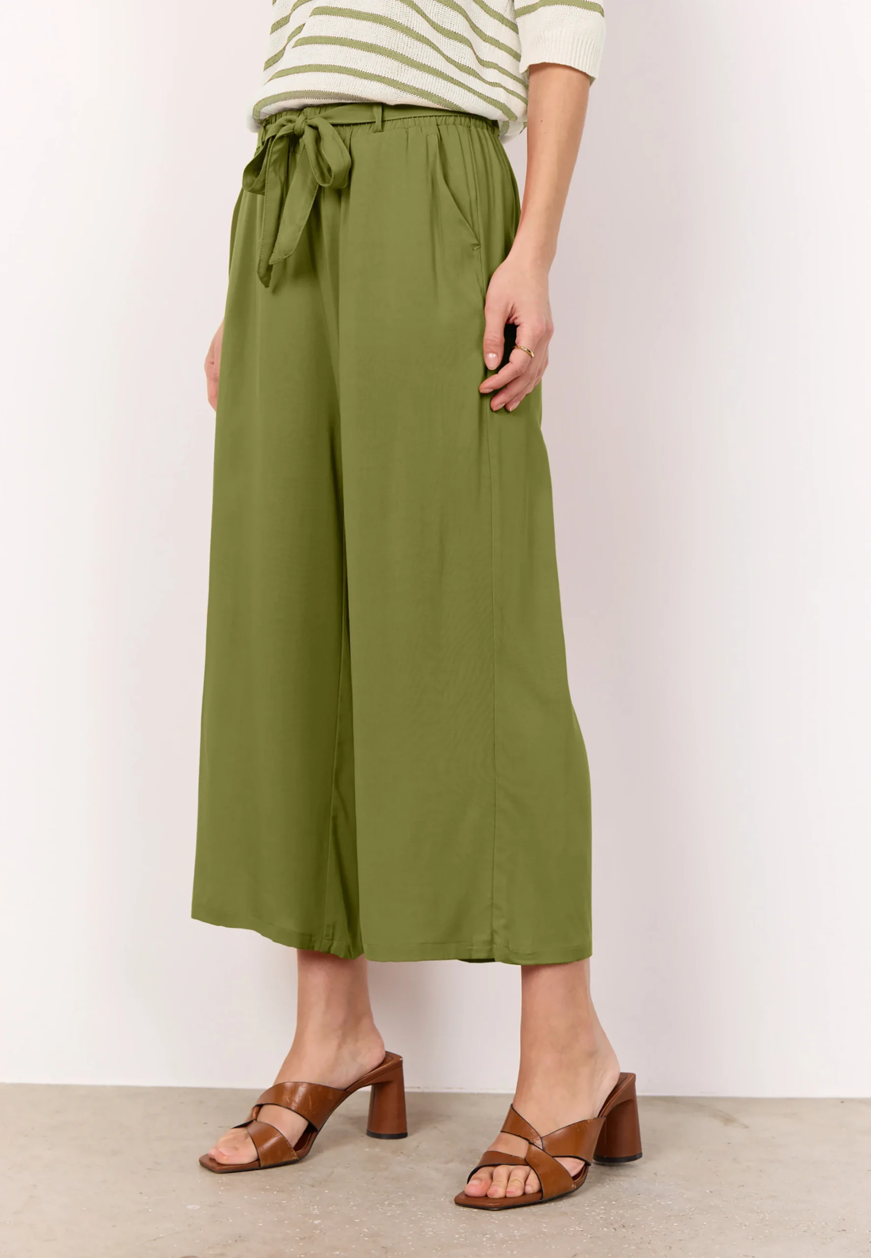 Pantalone in viscosa cropped SoyaConcept art.17032