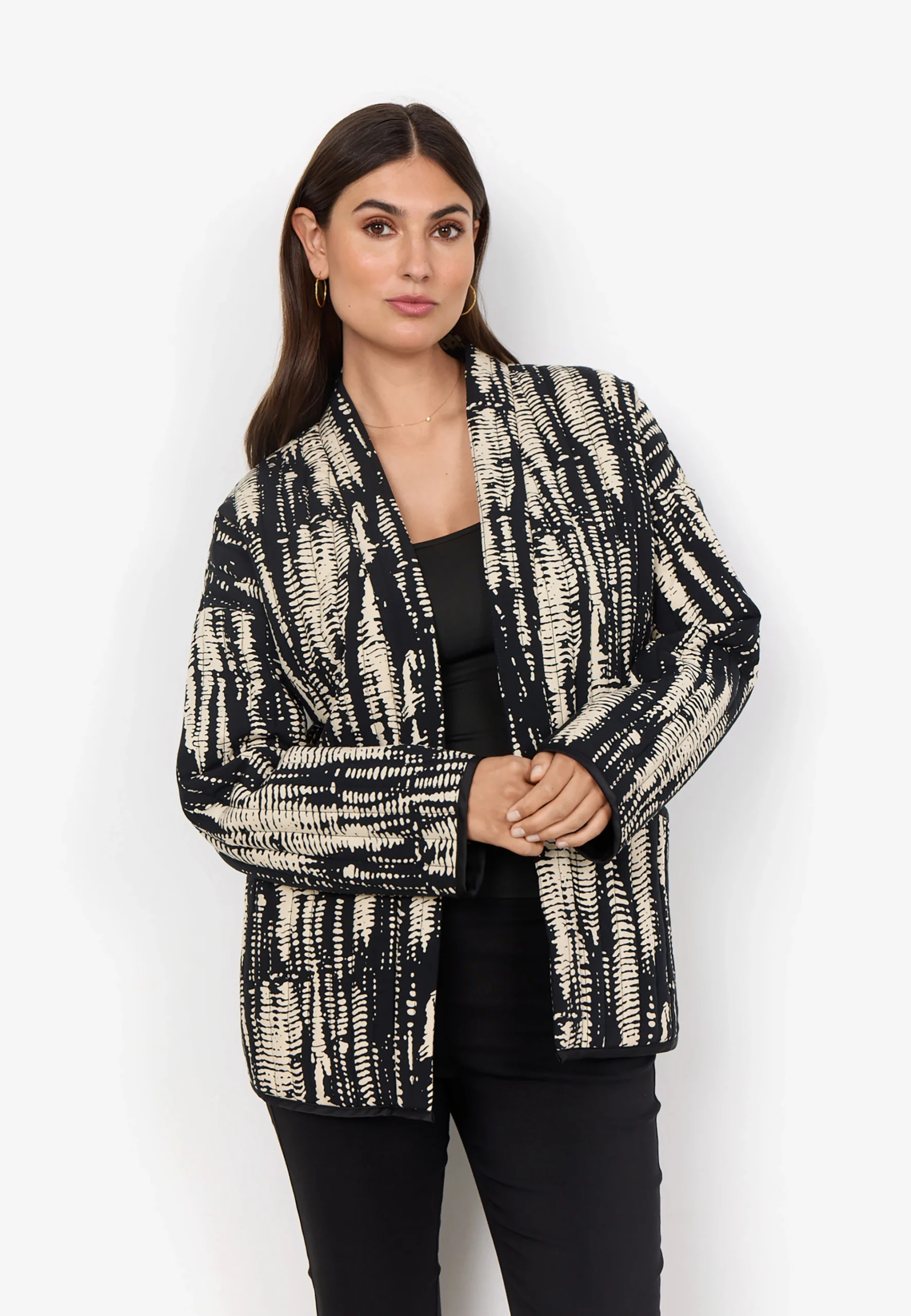 Giacca aperta in viscosa SoyaConcept art.40955 in fantasia