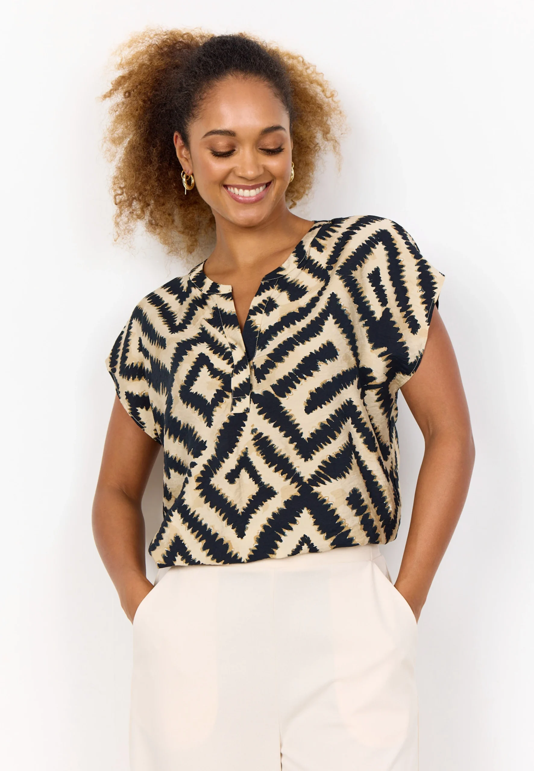 Blusa manica corta fantasia etnica SoyaConcept