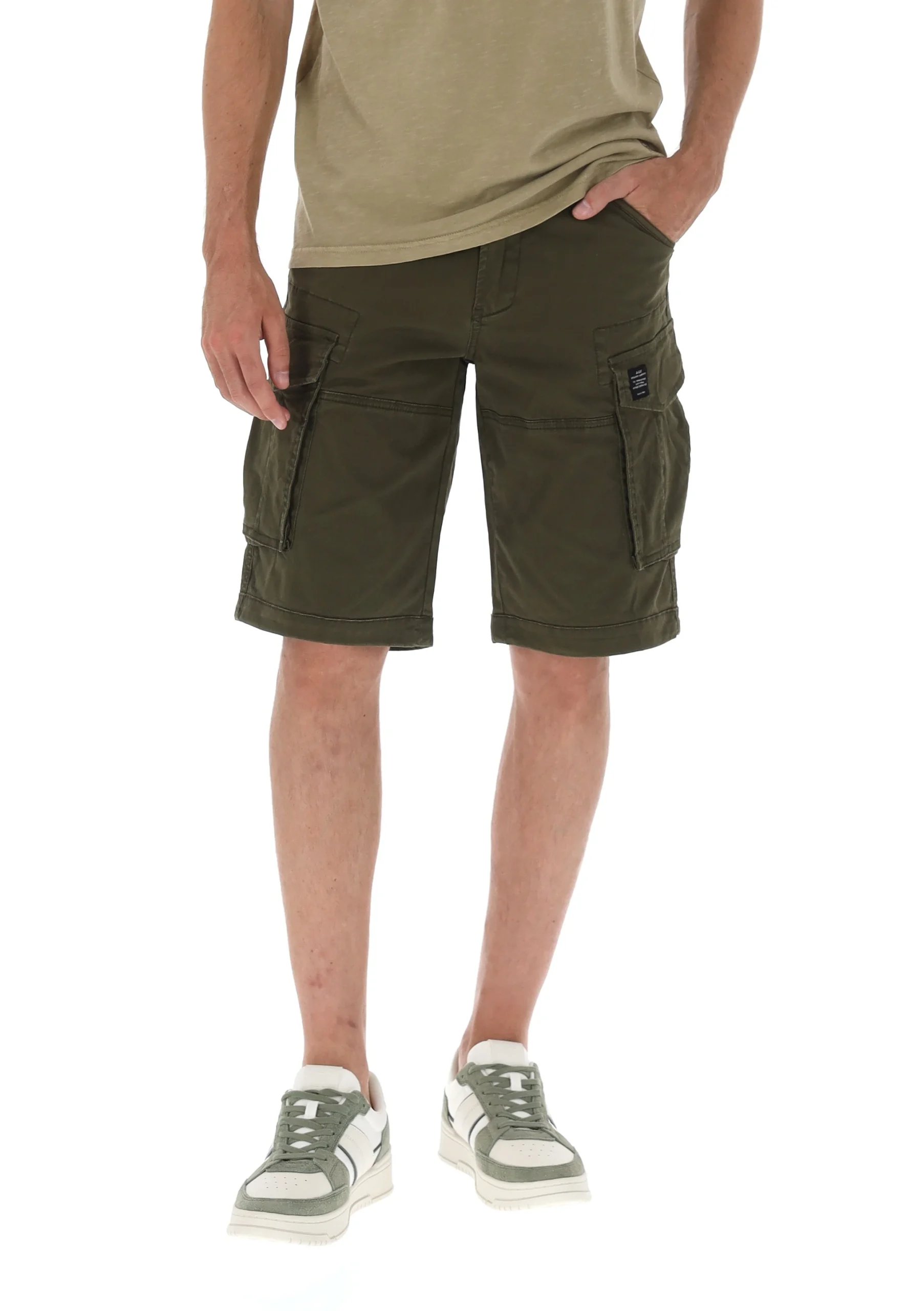 Bermuda tasconato Age uomo elasticizzato