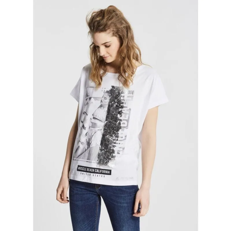 T-shirt con scollatura sul retro