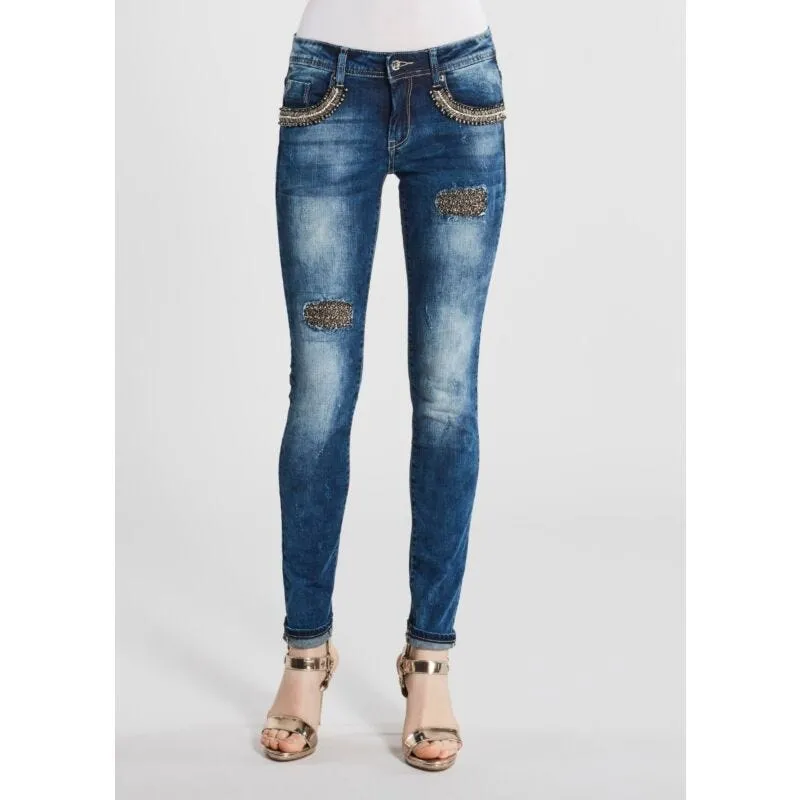 Jeans skinny con dettagli gioiello