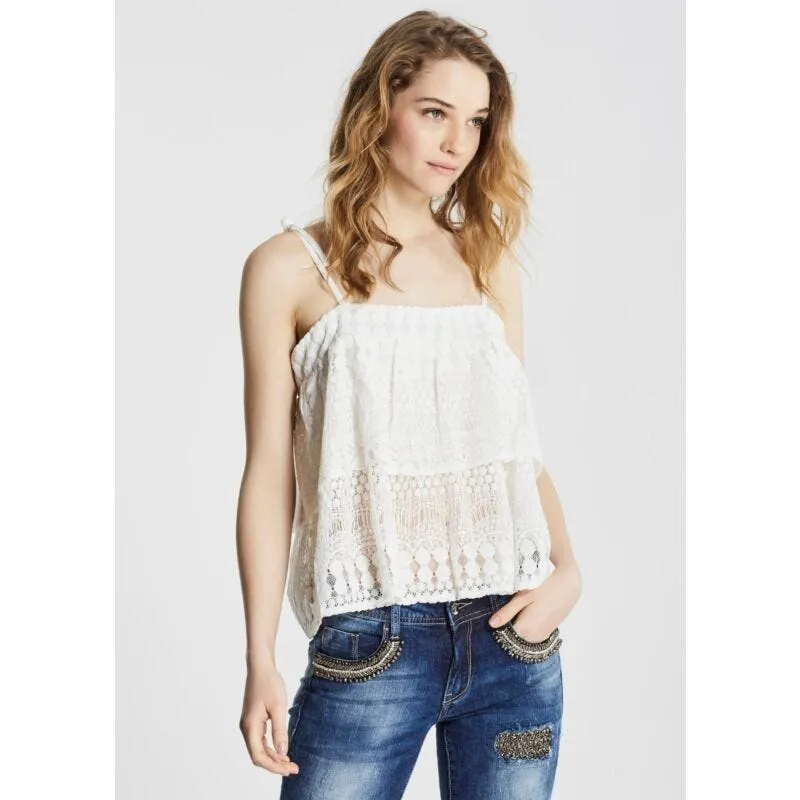 Top in pizzo con spalline