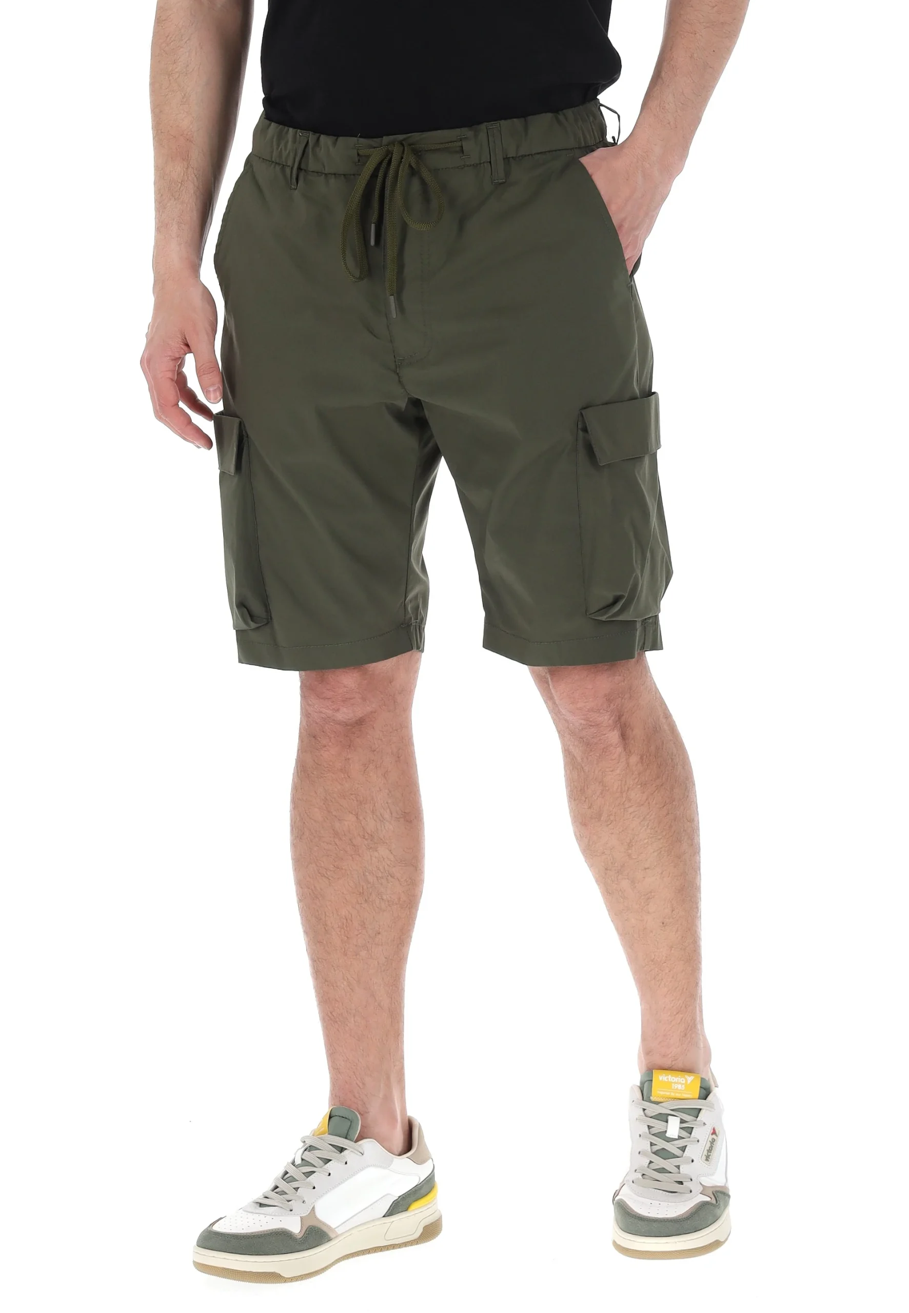 Bermuda stretch in tessuto tecnico con tasconi 8.9 uomo