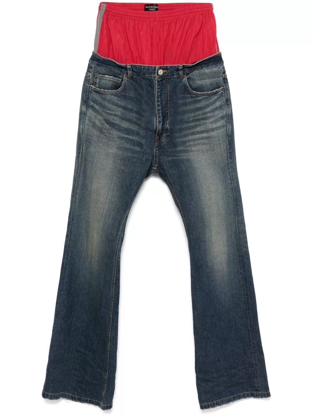 Jeans layared di Balenciaga