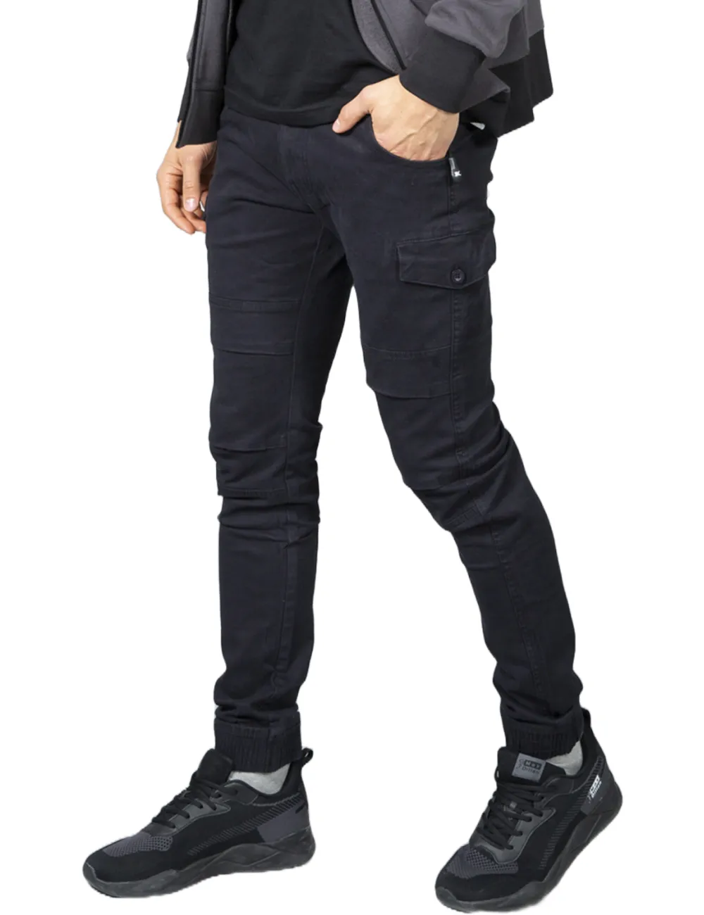 Mehrzweckhose mit elastischen Taschen Größe 300 für die Arbeit.