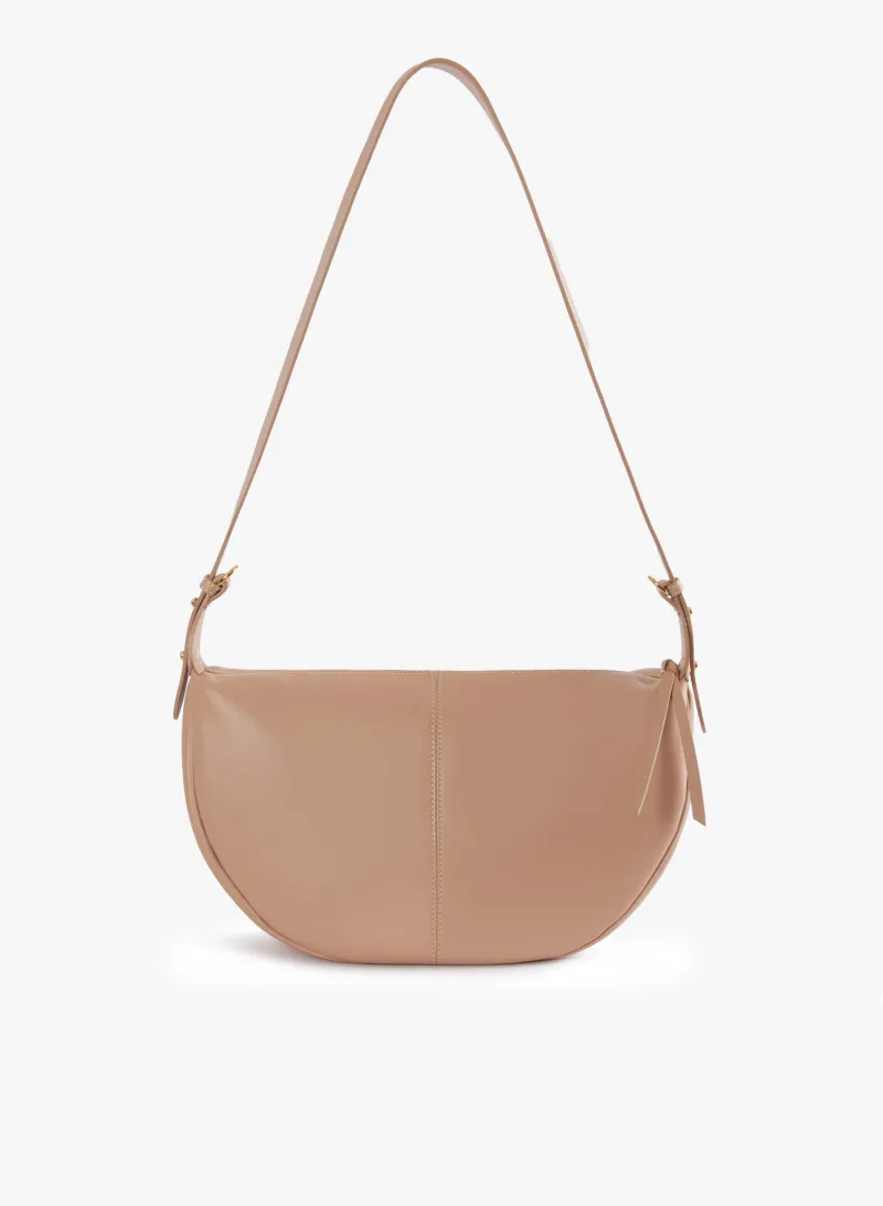 Borsa a mezza luna in pelle liscia cipria
