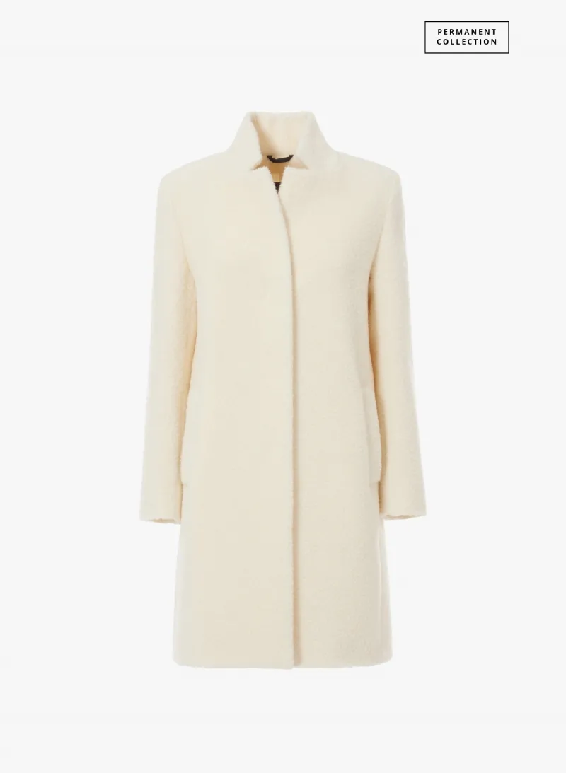 Cappotto bianco in lana e alpaca con collo a rever rovesciato