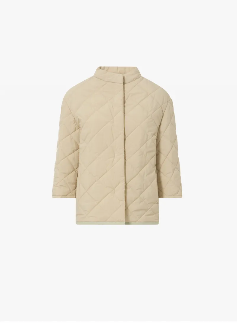 Giacca imbottita beige con collo alla coreana