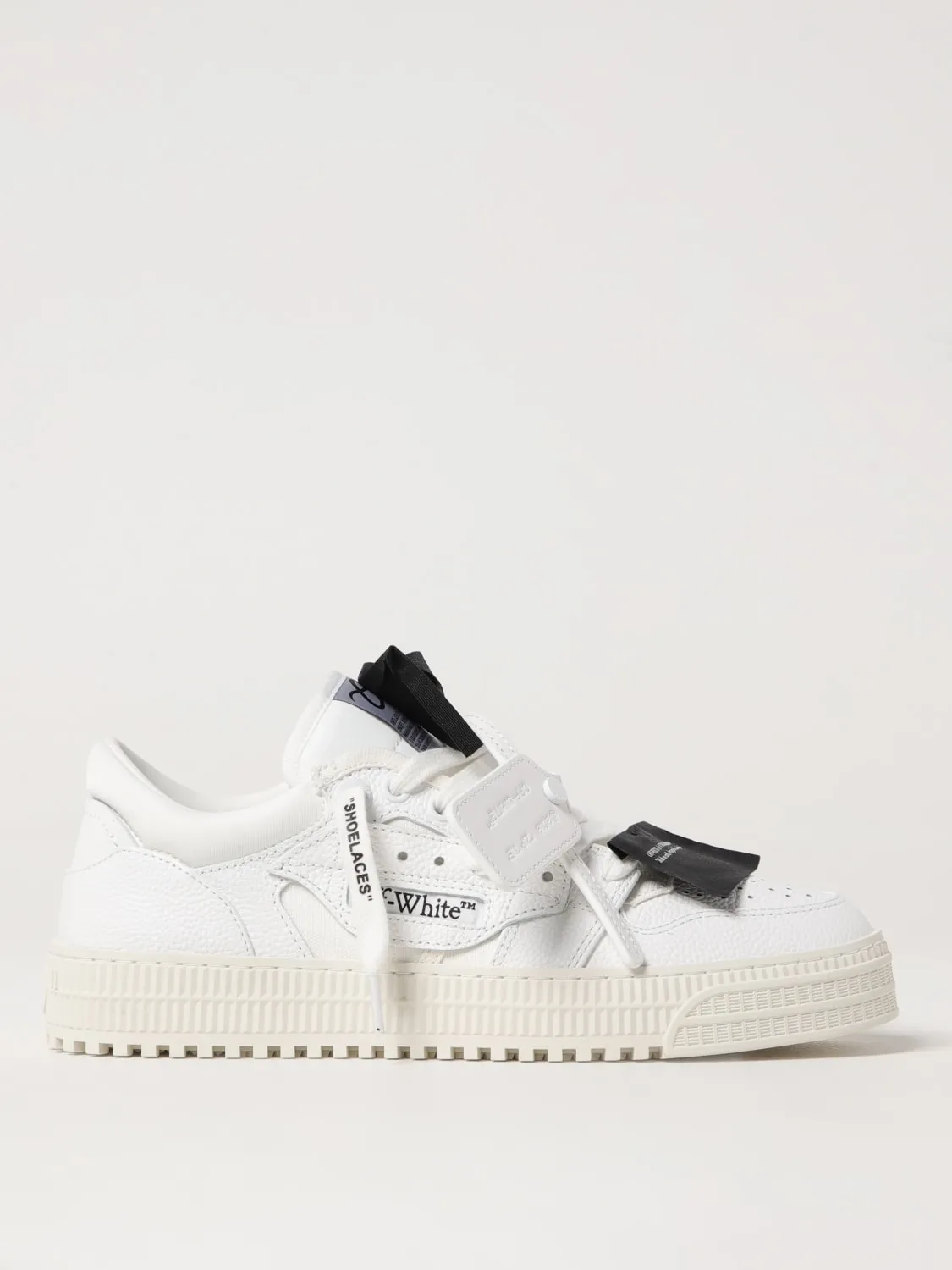 Sneakers Off Court 3.0 Off-White in pelle e mesh
