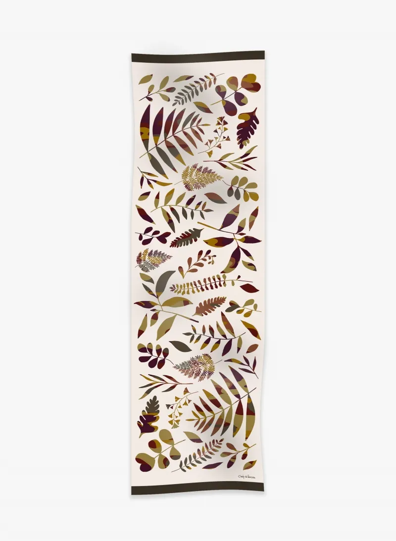 Sciarpa in lana con foglie stilizzate beige