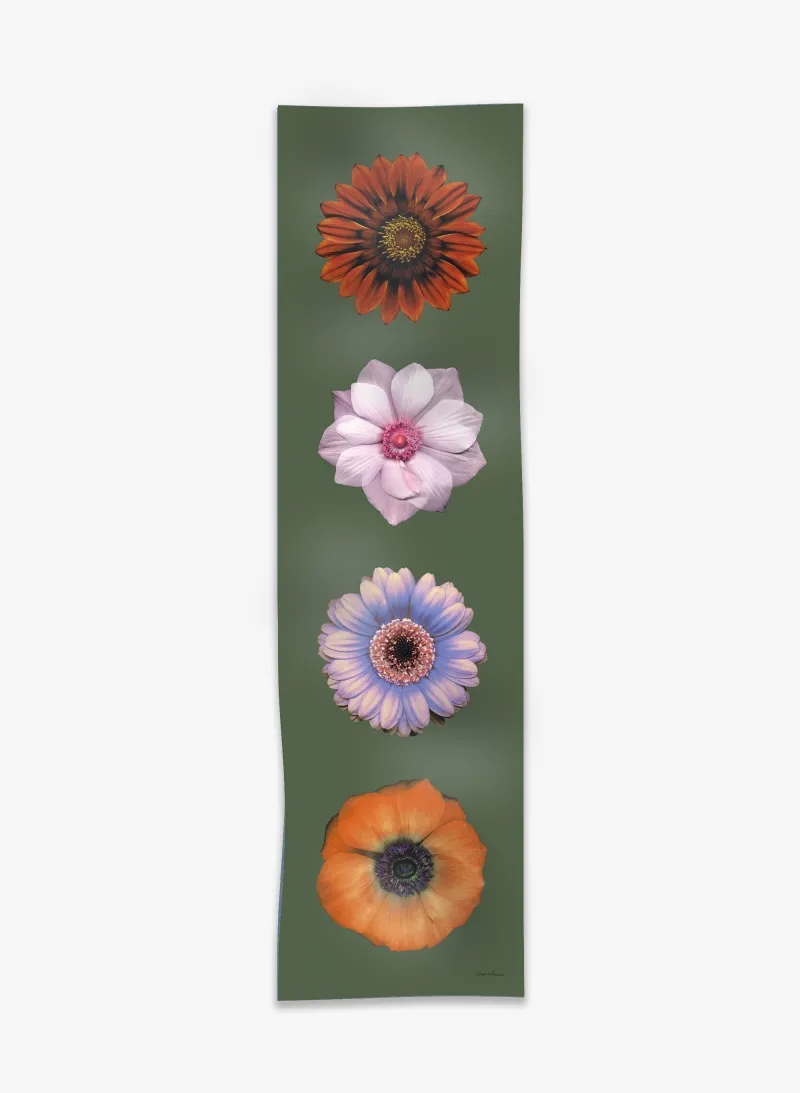 Sciarpa in twill di pura seta con disegno floreale verde