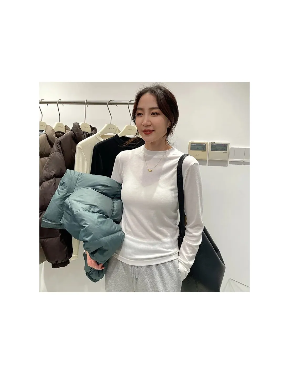 Velluto caldo autoriscaldante 2023 primavera colletto rialzato leggings maglietta a maniche lunghe da donna top ampio